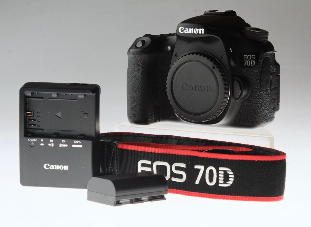 Canon EOS 70D Digital reflex camera (DSLR) #1.0