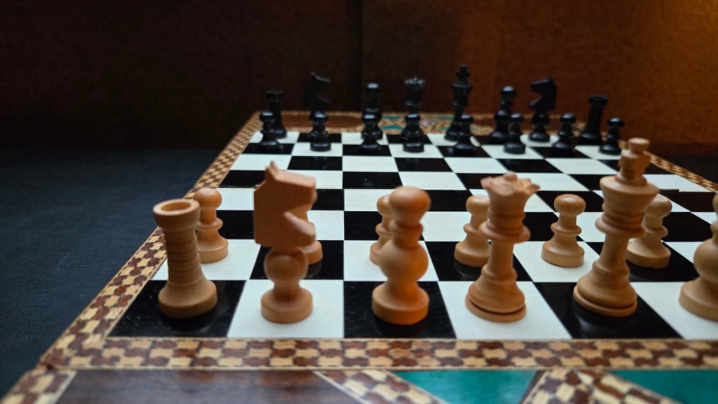 Juego de ajedrez - Ingelegde kist been/hout - Marqueterie #4.3