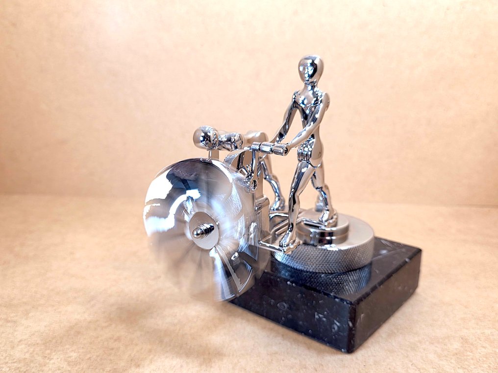 Stemma da auto (1) - Liberty - Action Twins - 1930-1940 #3.2