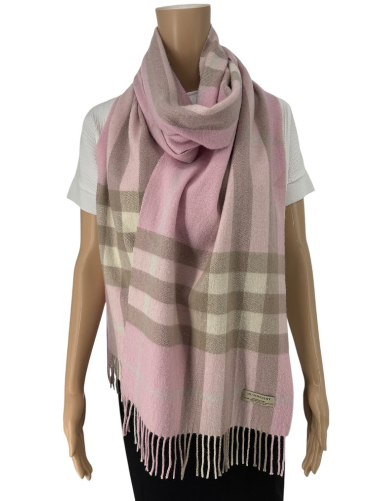 Burberry - Scarf #1.0