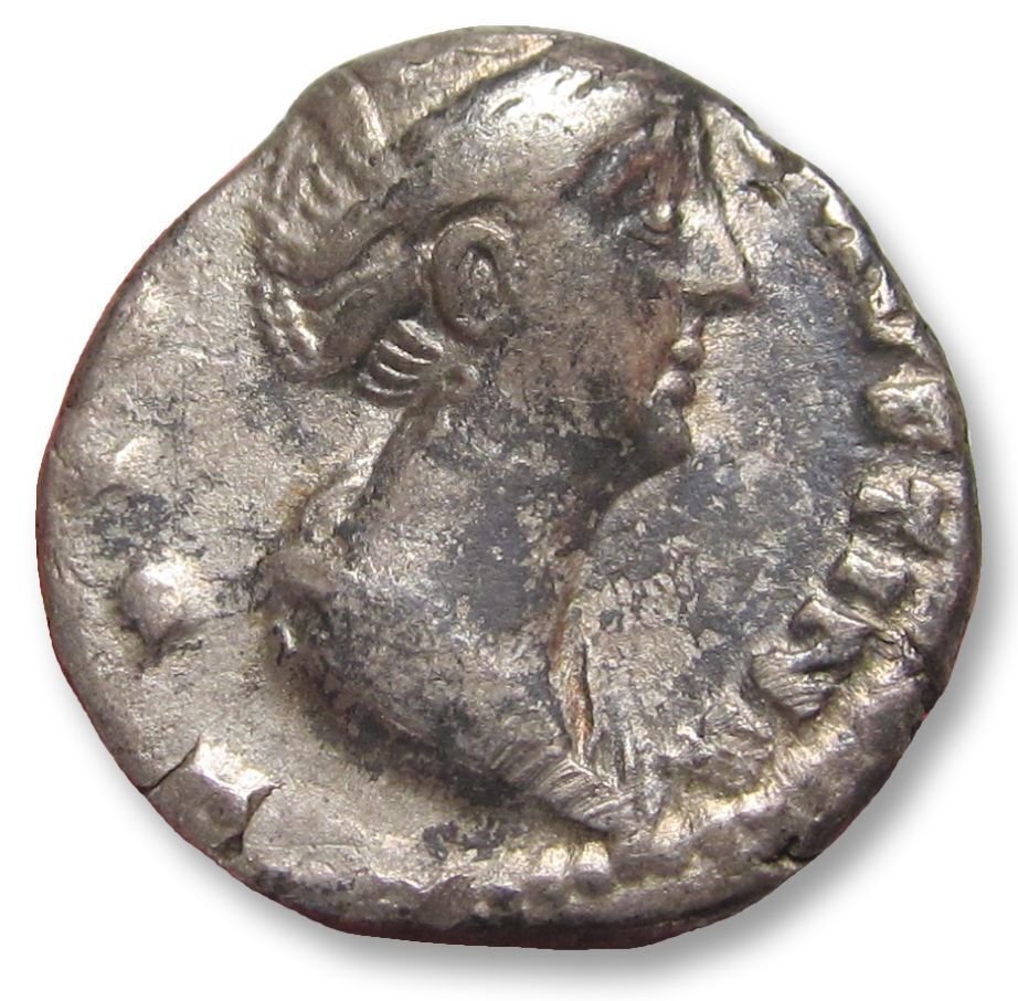 Império Romano. Faustina I († 140/1 d.C.). Denarius Rome mint after 141 A.D. - AVGVSTA, Vesta seated left - (Sem preço de reserva) #1.0