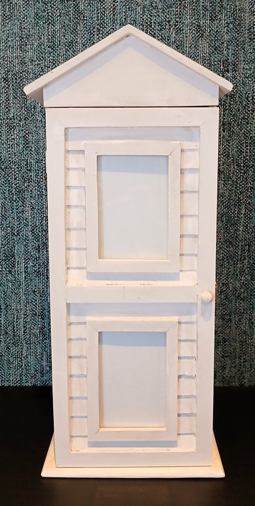 Ντουλαπάκι φαρμάκων - Ξύλο πεύκου - Ένα ξύλινο ντουλάπι παραθαλάσσιας καλύβας. #1.0