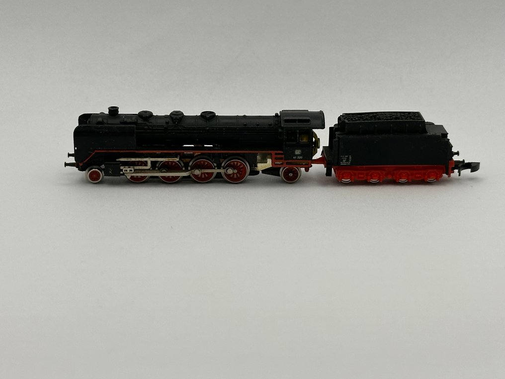 Märklin Z - 8827 - 模型火車 (1) - BR 41 220 - DB #1.0