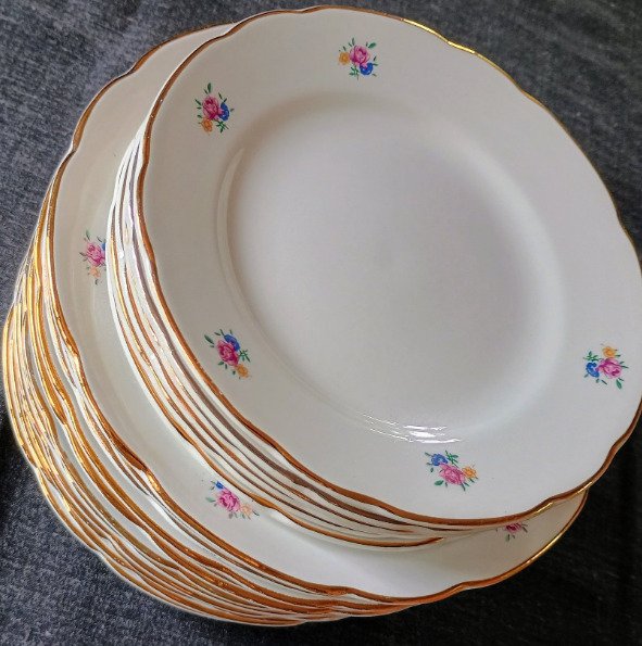 Richard Ginori - Illallisastiasto (18) - 24 kt kultaa - Viininpunainen ja kultainen sekä pienet kukat. #1.0