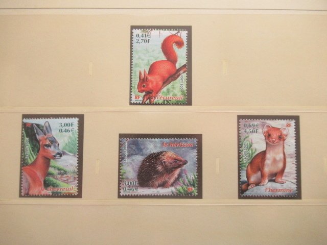 France 2001 - Superb collection of stamps and blocks in SAFE sheets. #1.0