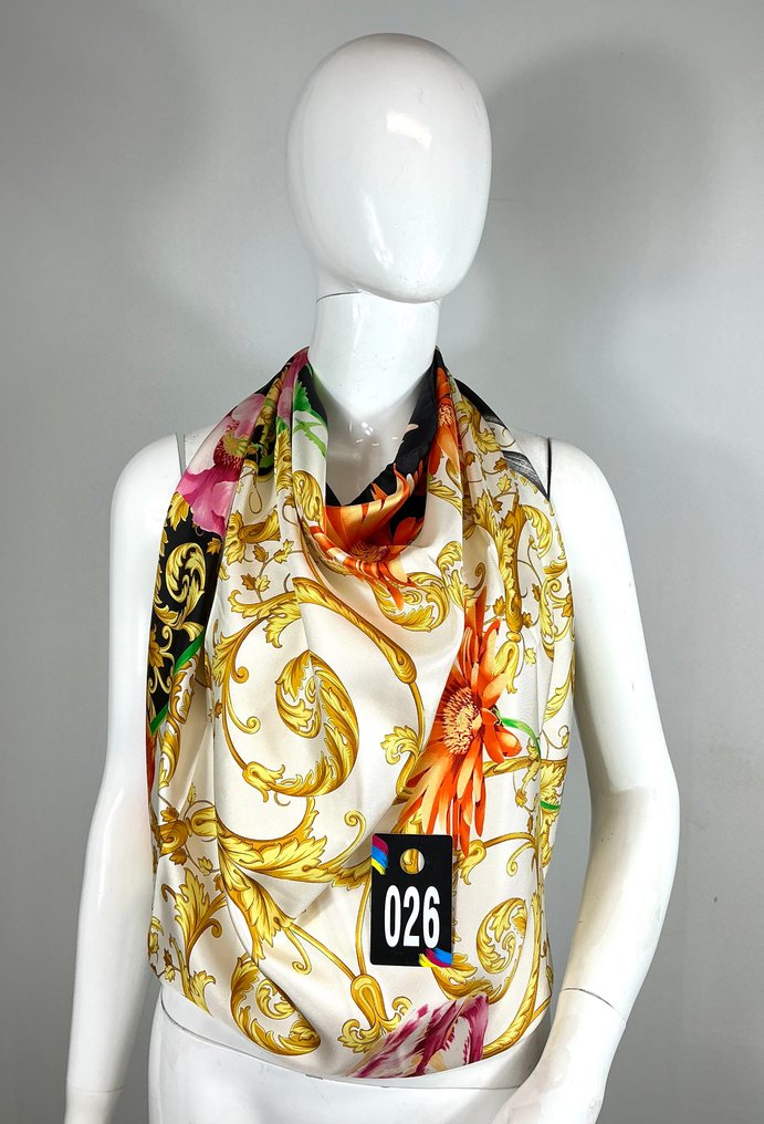 Versace - Foulard #3.2
