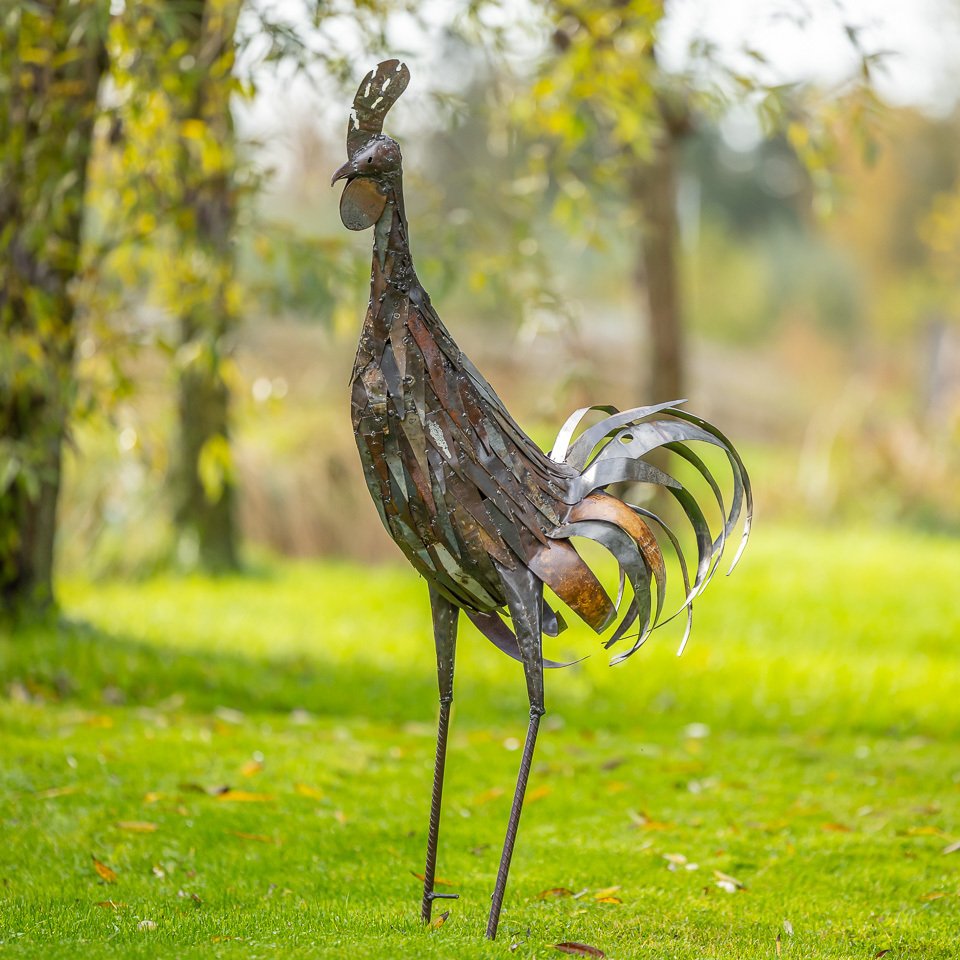 Figure - Reusachtige kip - reused metal #4.3