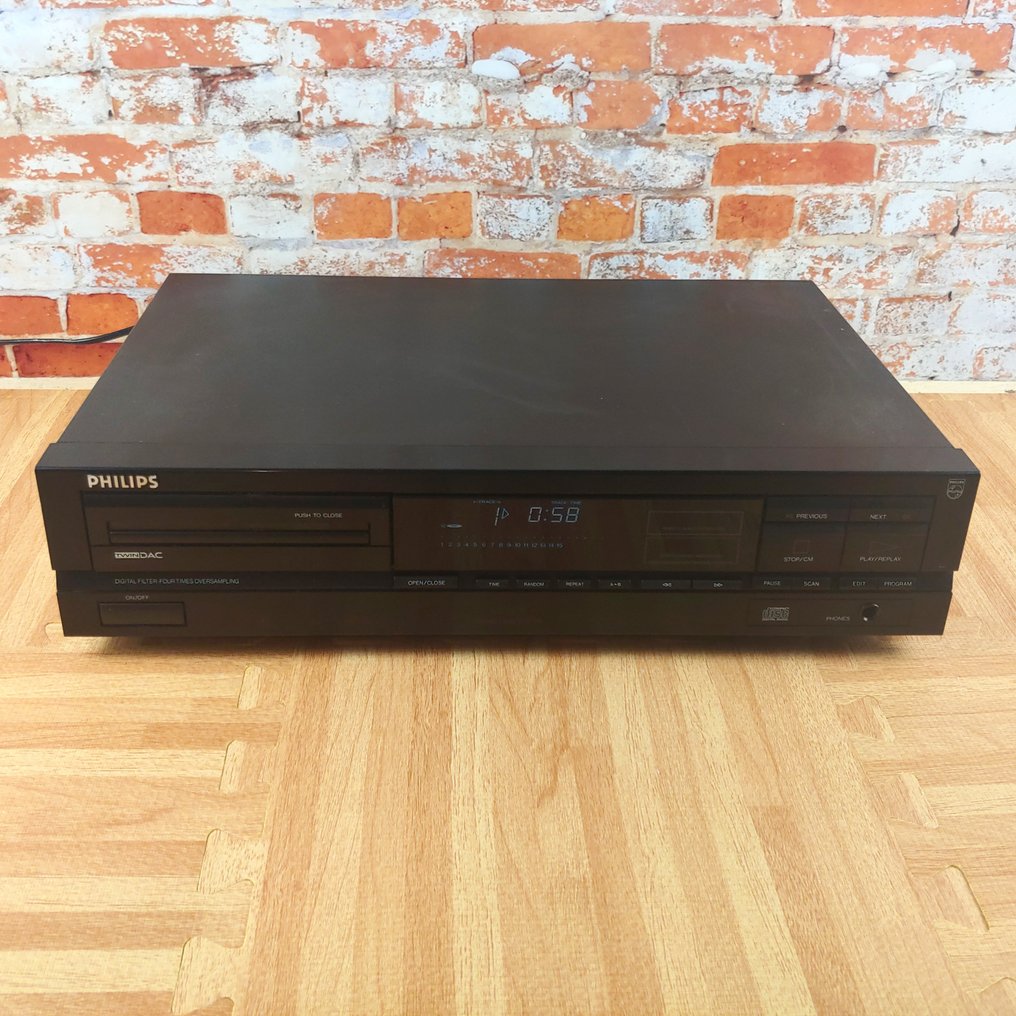 Philips - CD604 Twin DAC TDA1543 CD player #1.0