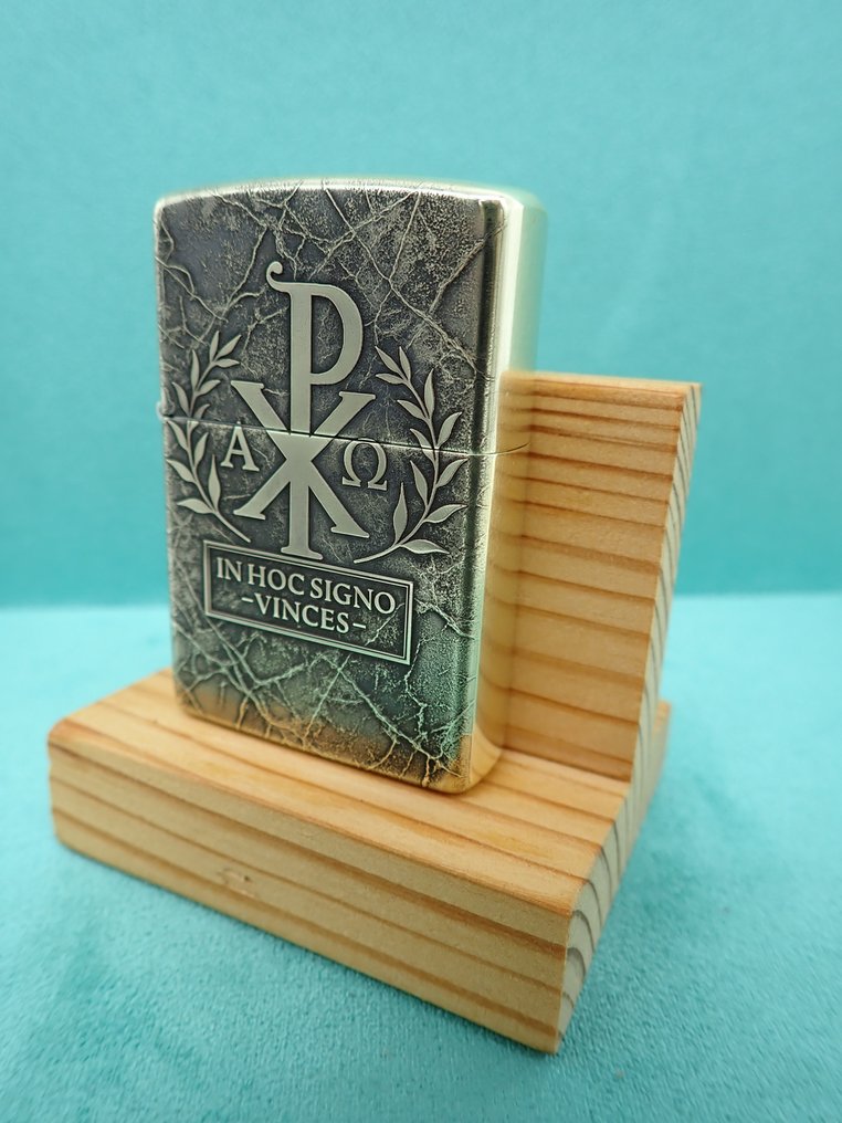 Zippo - Zippo Custom - IN HOC SIGNO VINCES - Ingen mindstepris - Lighter - Messing #2.1