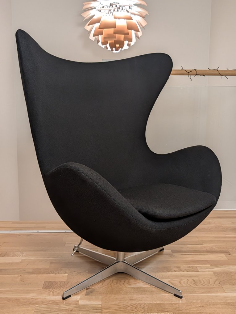 Fritz Hansen - Arne Jacobsen - 带脚凳扶手椅 - 蛋椅 - 铝, 羊毛 #2.1