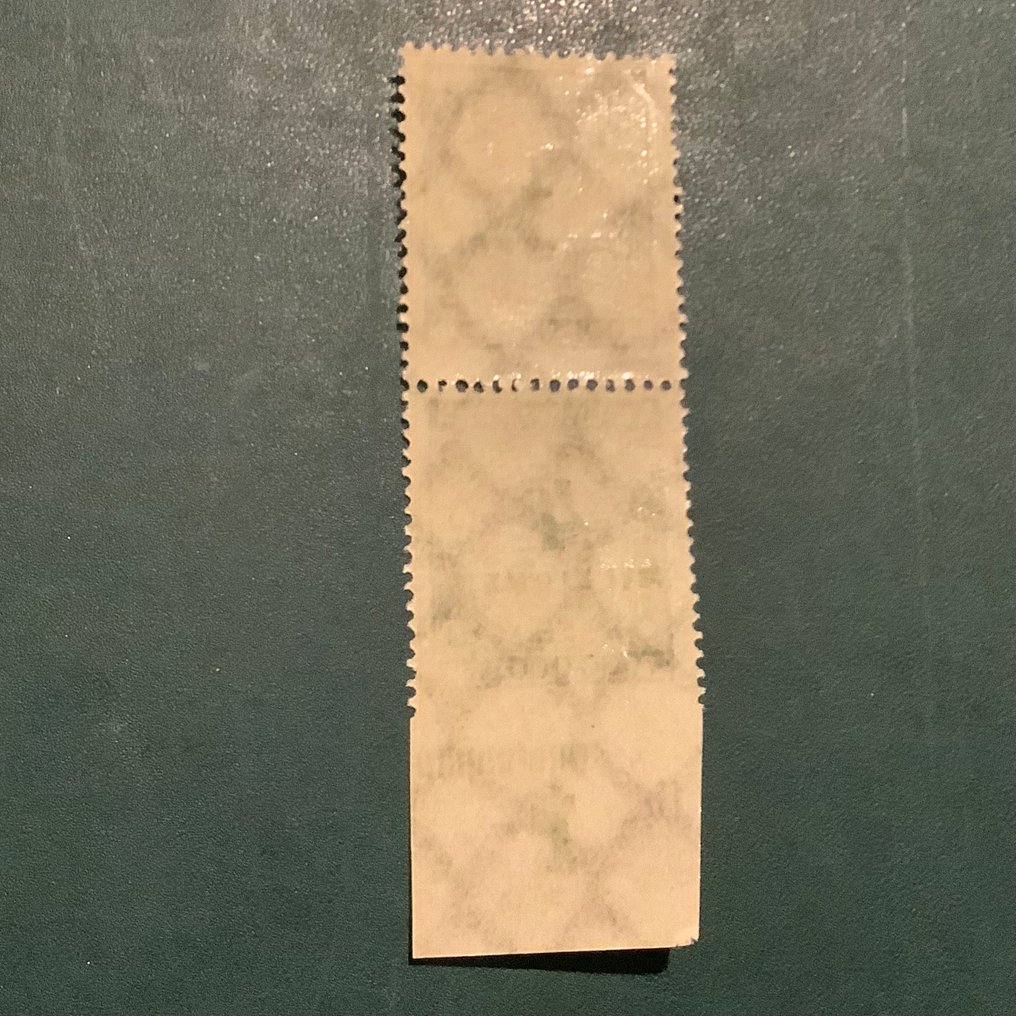 Cesarstwo Niemieckie 1923 - 4 milion znaczków na dole nieząbkowanych - Michel 316 Uu #2.1