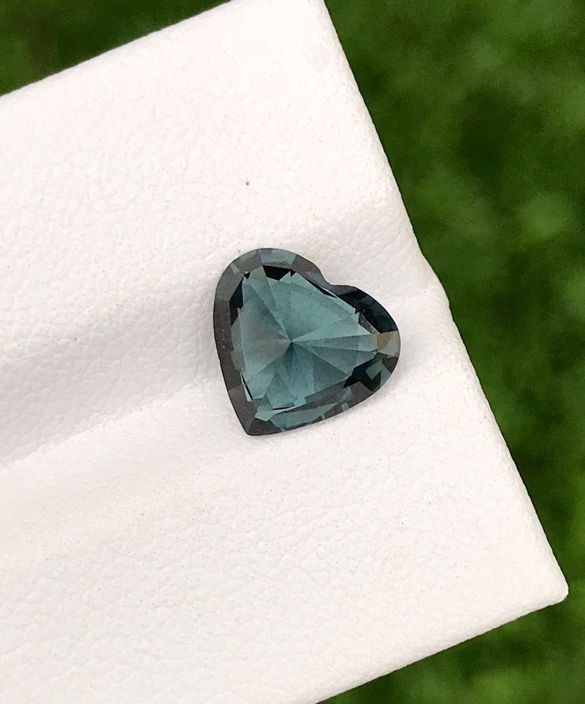 没有保留价 - 1 pcs  蓝色, 绿色 尖晶石  - 2.60 ct - 国际宝石研究院（IGI） #2.1