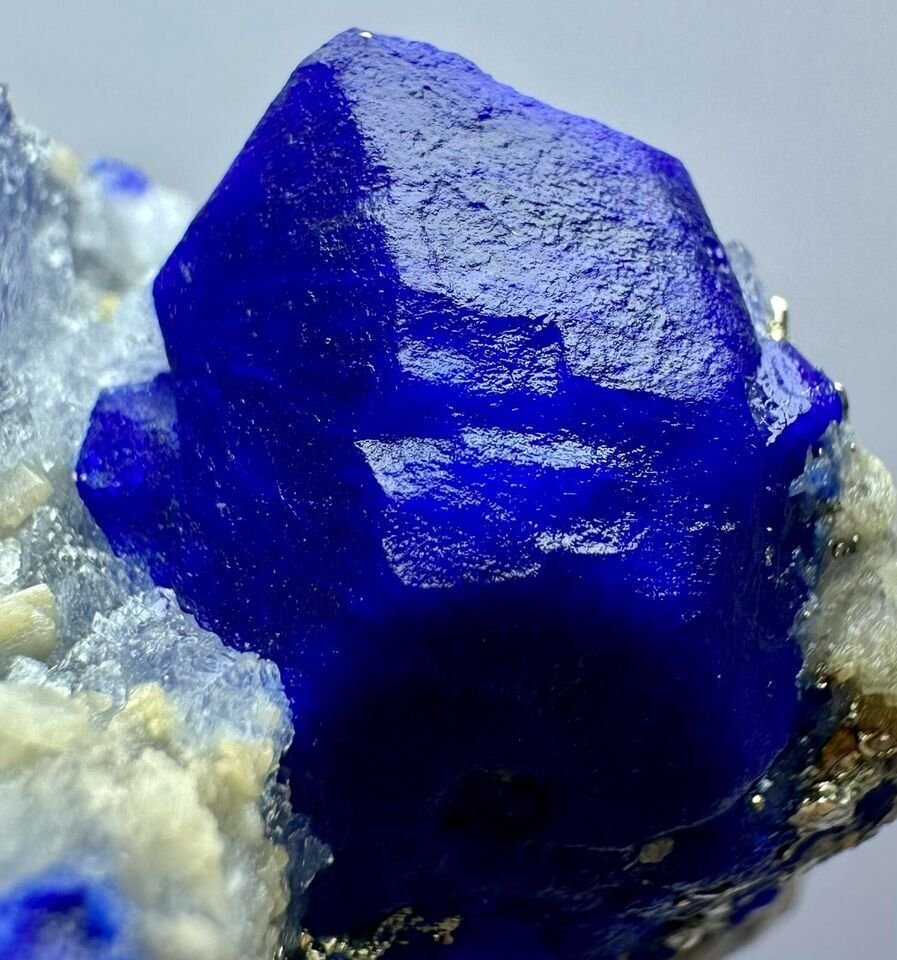 Lazurite & Pyrite Krystaller i indlejring - Højde: 61 mm - Bredde: 41 mm- 242 g #1.0