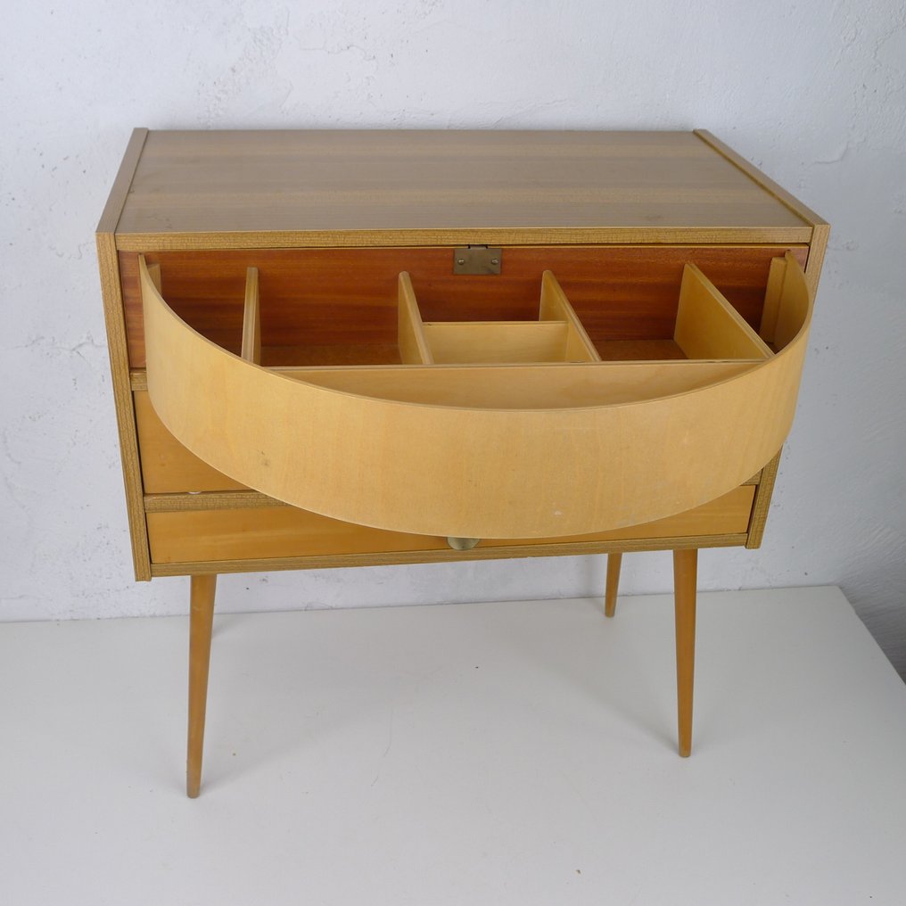 缝纫盒 - 木 - 复古缝纫盒，配有独特的旋转圆形抽屉 #2.1