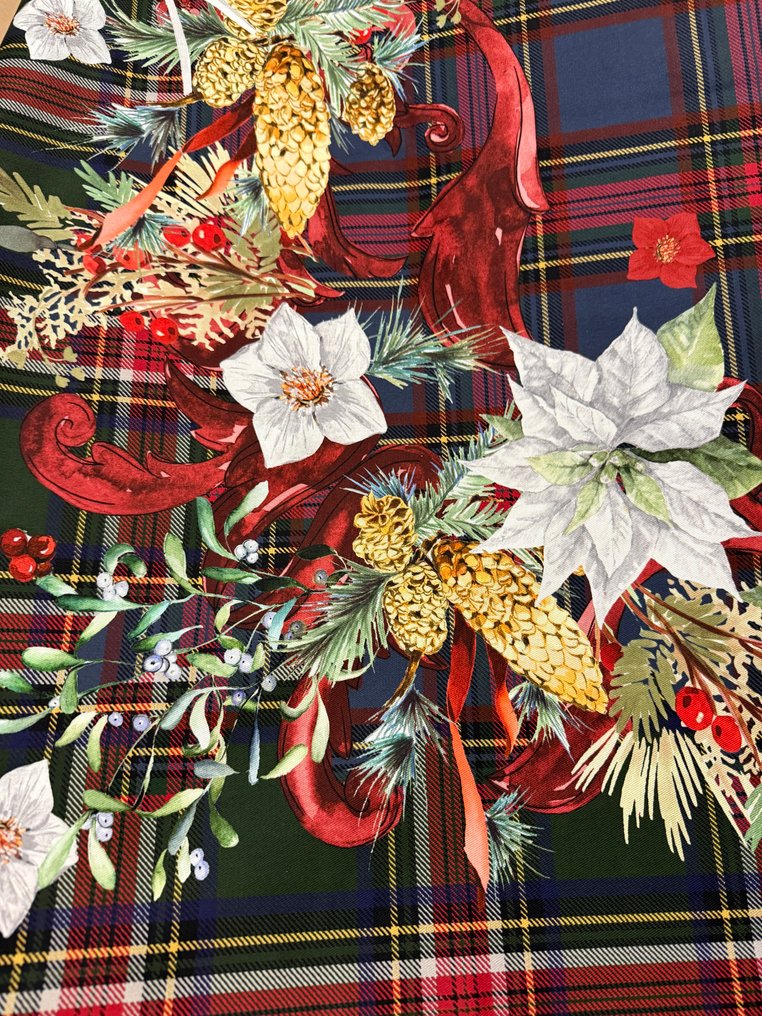 Elegant tablecloth with a check pattern, typical tartan decoration, Christmas details, and the - Tablecloth  - 2.2 m - 1.5 m #2.1