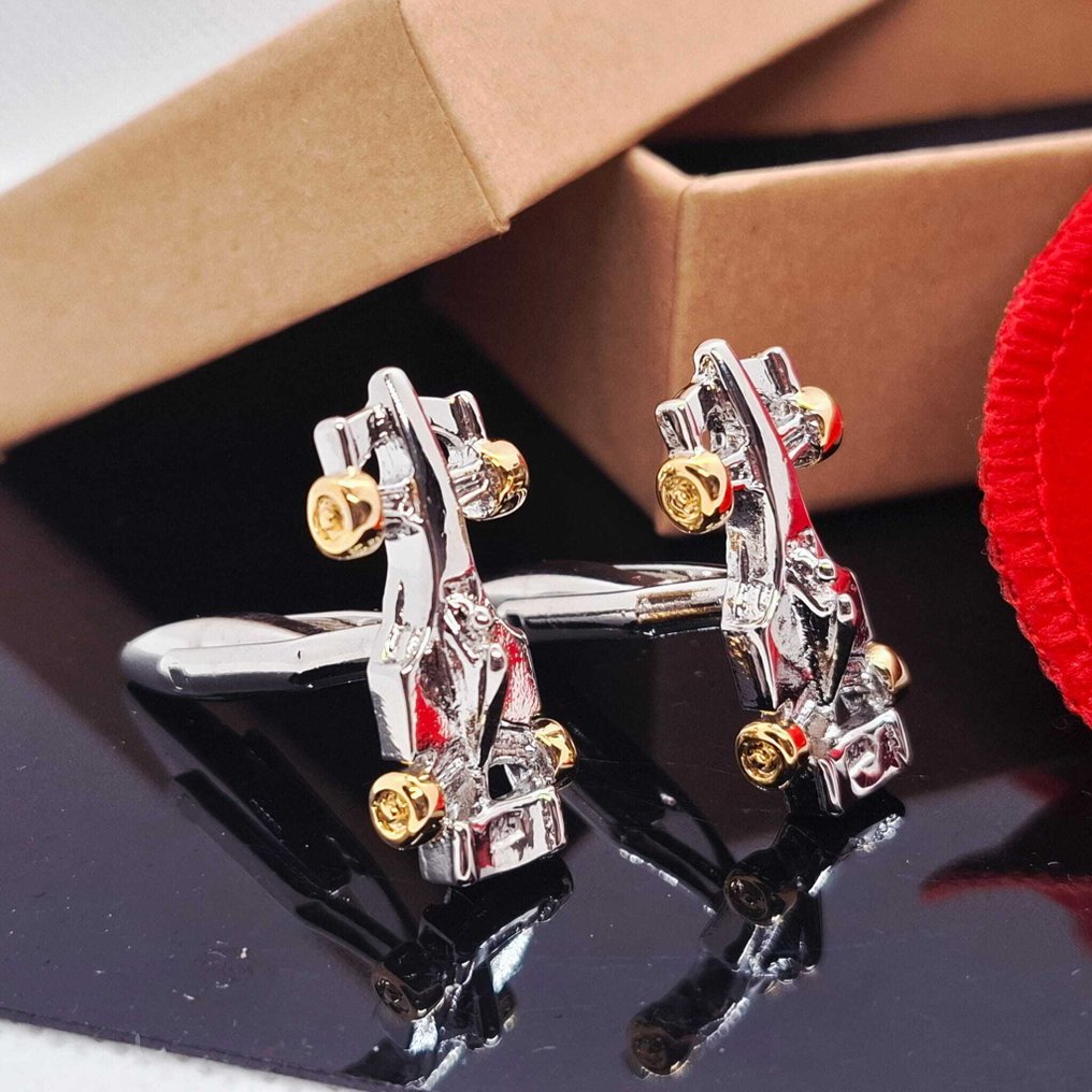 镀银和镀金 - 袖扣 - 法拉利。 #3.2