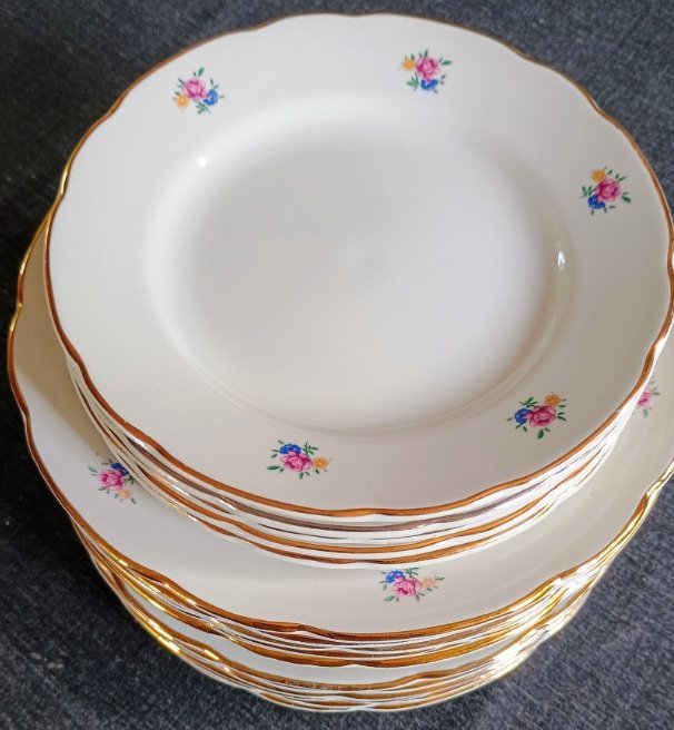 Richard Ginori - Illallisastiasto (18) - 24 kt kultaa - Viininpunainen ja kultainen sekä pienet kukat. #4.3