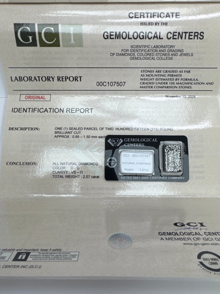 Utan reservationspris - 215 pcs Diamant (Natural) - 2.07 ct - Rund - D (färglös), E, F, G - VS1, I1, VS2, SI1, SI2 - Gemmological Centre Israel (G.C.I.) #1.0