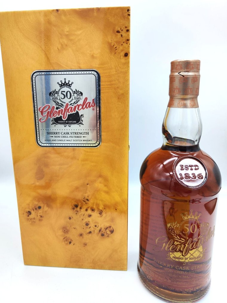 Glenfarclas 50 years old Sherry Cask  - b. 2015  - 700ml #1.0