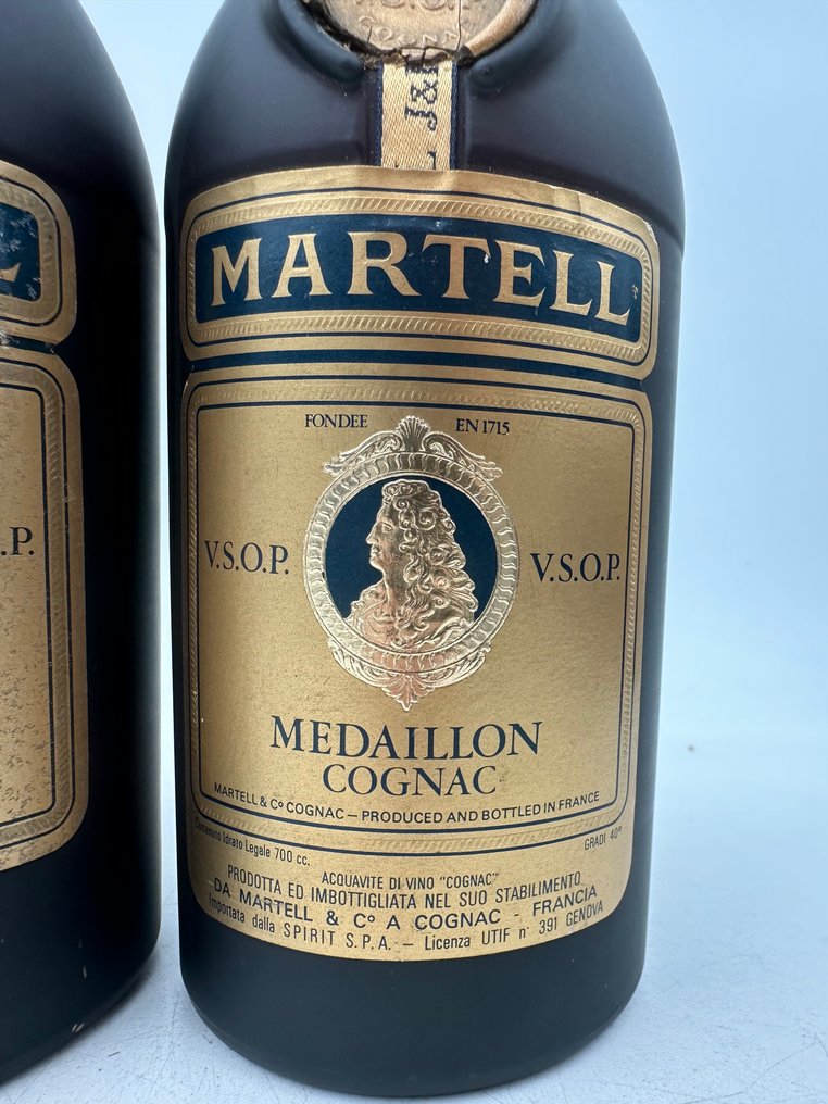 Martell - Médaillon VSOP Cognac - b. 1970s - 70cl - 2 bottles #3.2