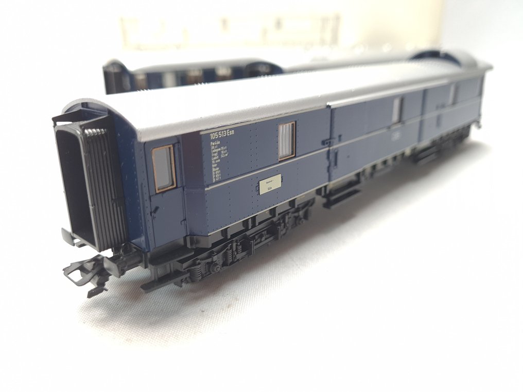 Märklin H0 - 42753 - Set di carrozze passeggeri di modellini di treni (1) - Set di 3 carrozze 'Frühe Bundesbahn'. - DB #3.2