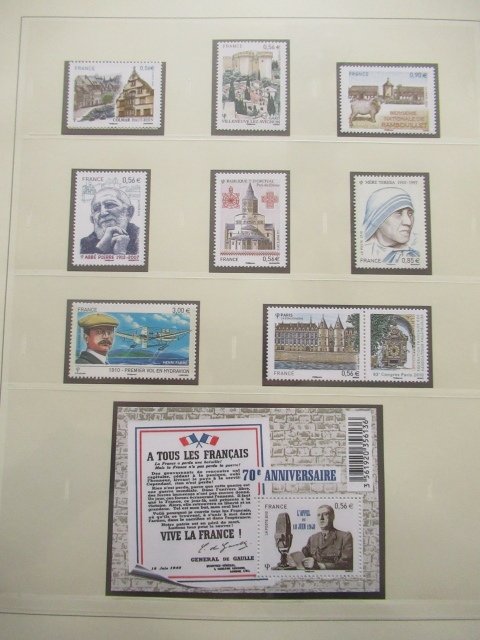 France 2010 - Superb collection of stamps and blocks in SAFE sheets. #3.2