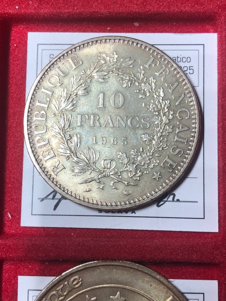 世界. Lotto di 12 monete da collezione in  Argento #1.0