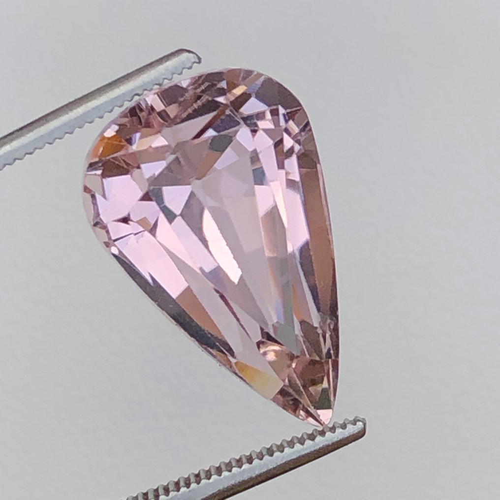 Nincs minimálár - 1 pcs Rózsaszín, Narancssárga Spodumen - 12.84 ct - Nemzetközi Gemmológiai Intézet (IGI) #1.0