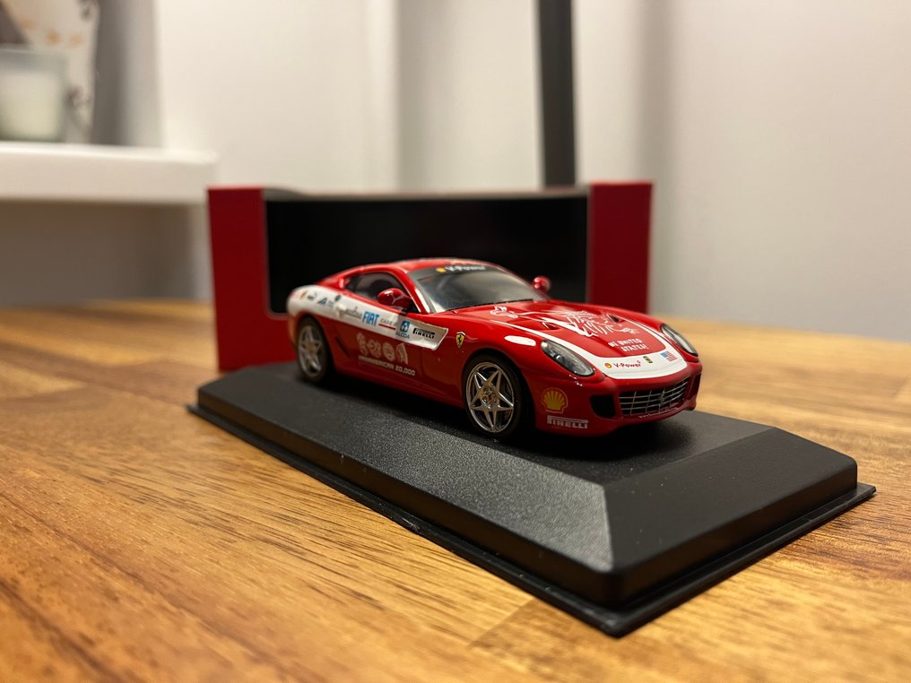 IXO 1:43 - Modellauto - Ferrari F559 #4.3