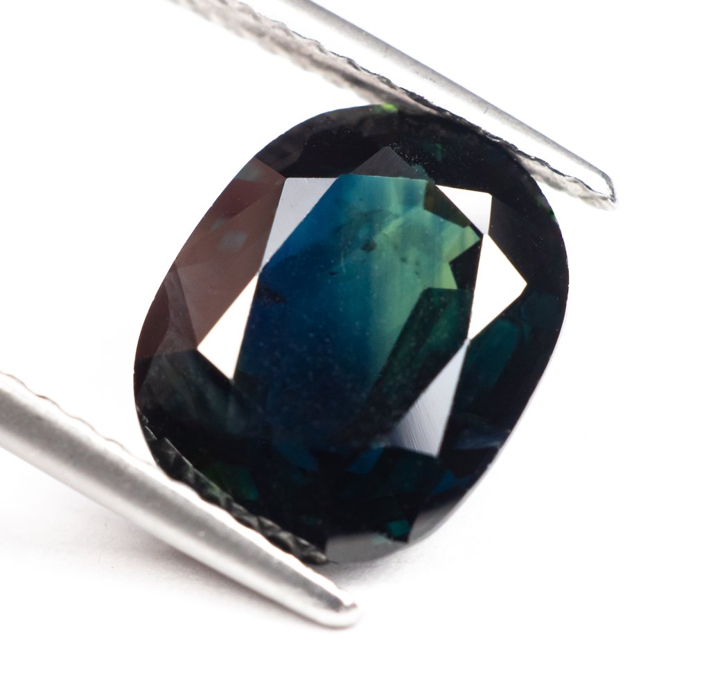 No Reserve Price Sapphire  - 3.85 ct - Gem Report Antwerp (GRA) - Deep greenish blue #2.1