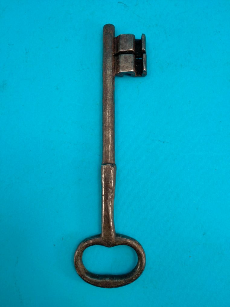 鎖匙 (7)  - 在Ferro Battuto中设置 #4.3