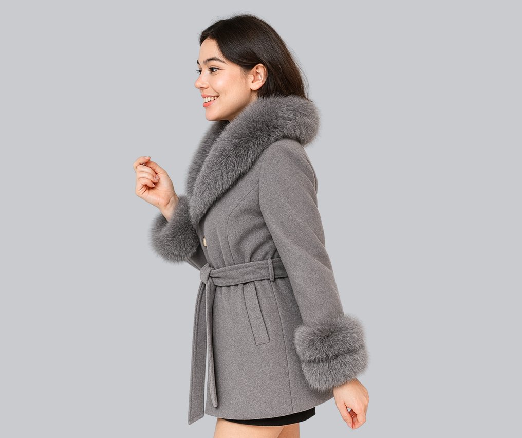 Artisan Furrier - Coat #4.3