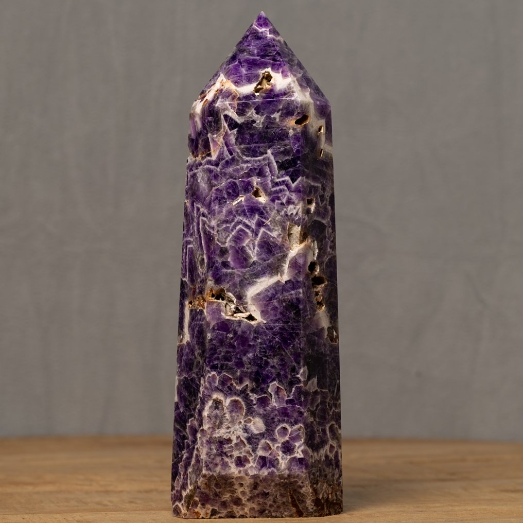 Amethyst Amethyst Quality Tower - Height: 22 cm - Width: 7.5 cm- 1380 g #1.0