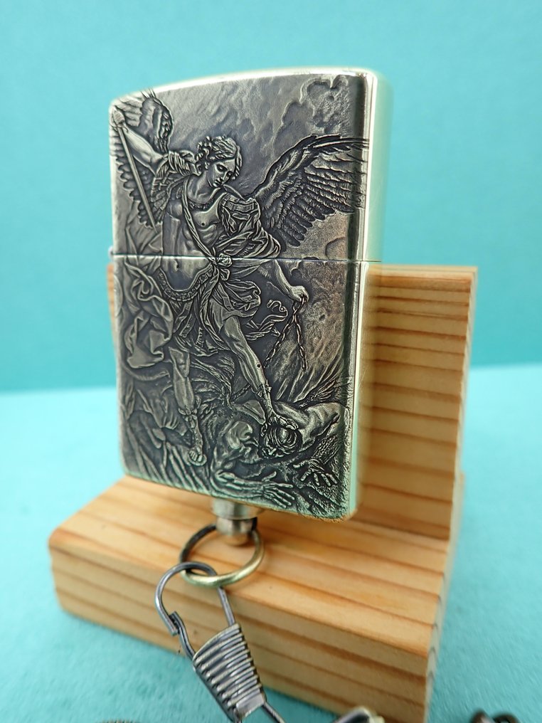 Zippo - Zippo Custom - Archangel Michael - No Reserve Price - Lighter - Brass #1.0