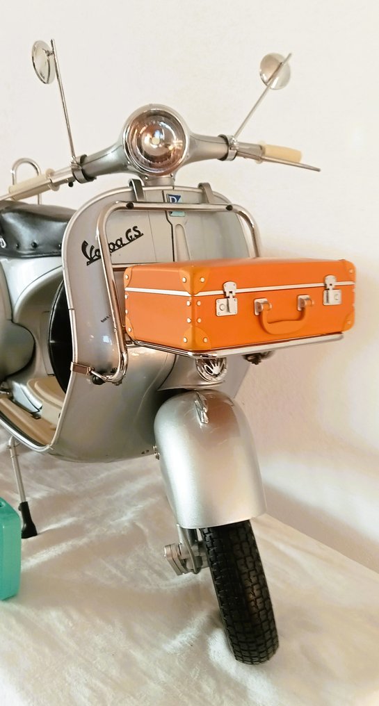 Vespa 1/3 - Model car - 150 - GS 1956 #1.0