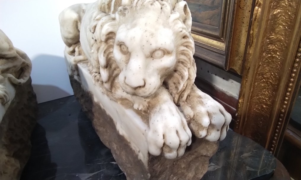 Γλυπτό, Coppia di leoni accovacciati - 22 cm - Μάρμαρο #2.1