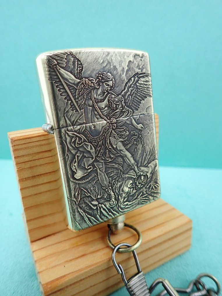 Zippo - Zippo Custom - Archangel Michael - No Reserve Price - Lighter - Brass #1.0