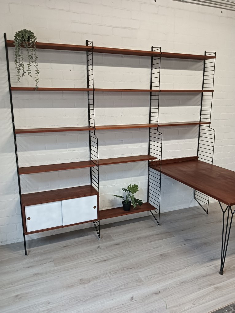 String - Kajsa and Nisse Strinning - Στήλη επιτοίχιων ραφιών - Μέταλλο, Ξύλο #1.0