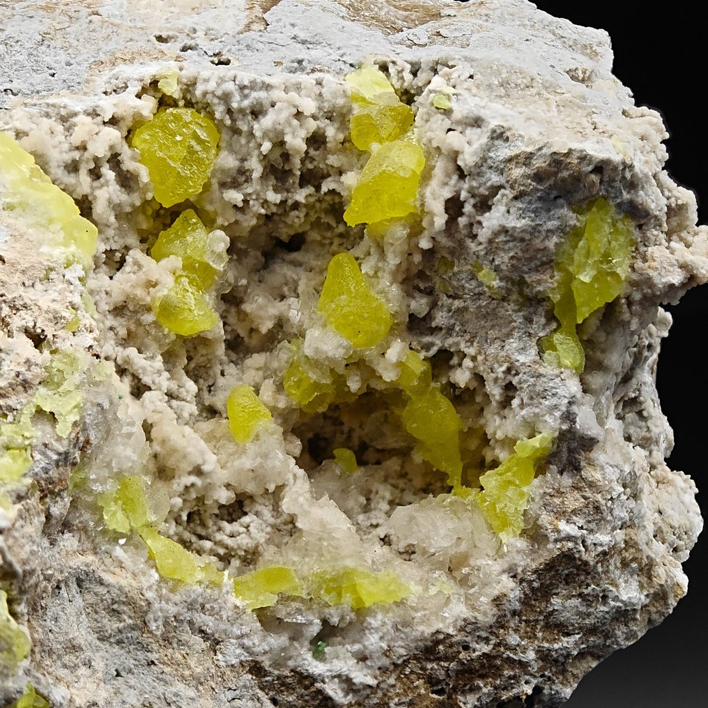 GEODE af gult zolf med hvid aragonit, Sicilien Geode - Højde: 95 mm - Bredde: 68 mm- 356 g #2.1