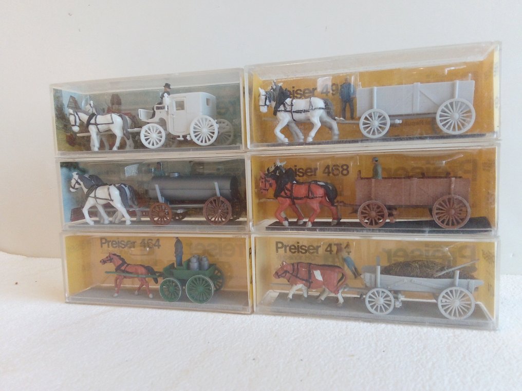 Preiser H0 - Model train scenery (6) - Various loading carts and carriages with draft horses for city and countryside #1.0