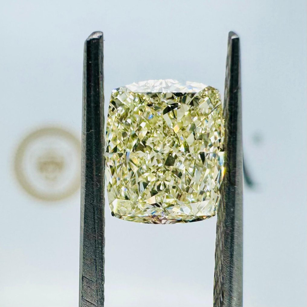 1 pcs Diamond (Natural) - 2.01 ct - Cushion - VS2 - Gemological Institute of America (GIA) #1.0