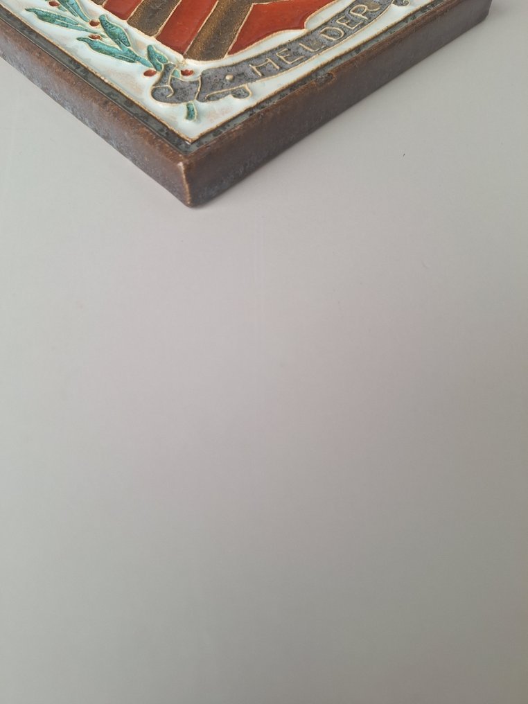  Cserép - Cloisonne (wapen)tegel Den Helder - Porceleyne Fles - 1930-1940  #1.0