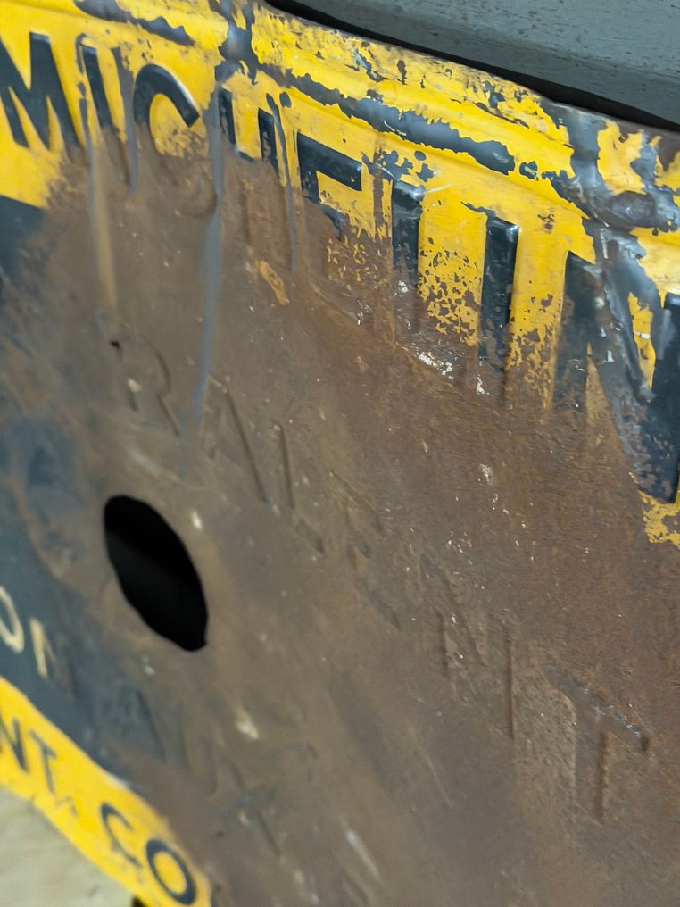 Sign - Sheet metal #3.2