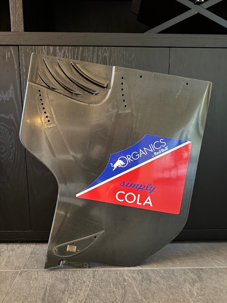 Rear wing end plate - Red Bull  - No Reserve #1.0