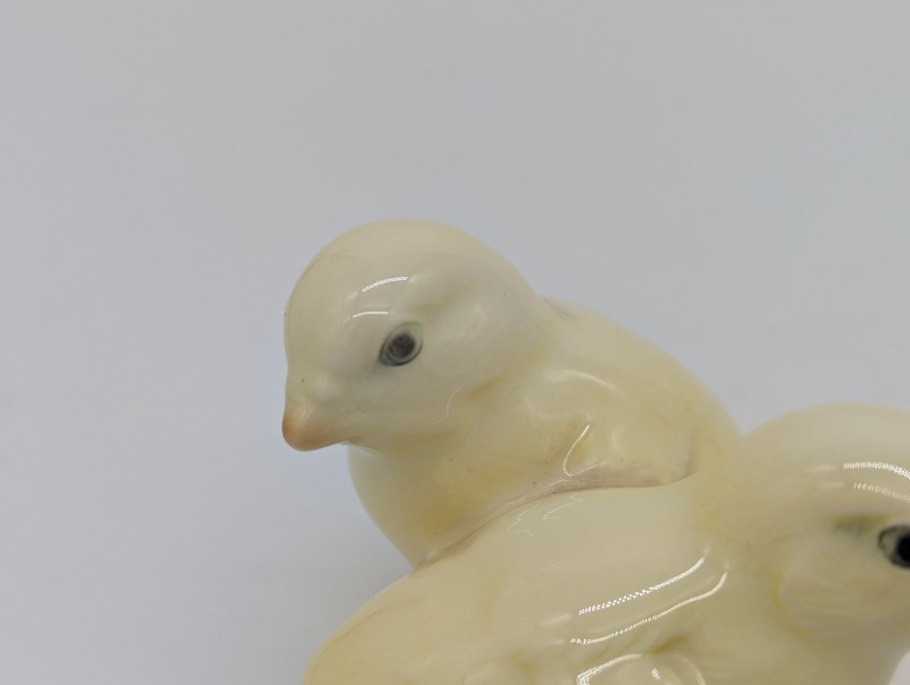 Goebel - Figure - Sitzendes Küken-Duo - TMK6 - Porcelain #4.3