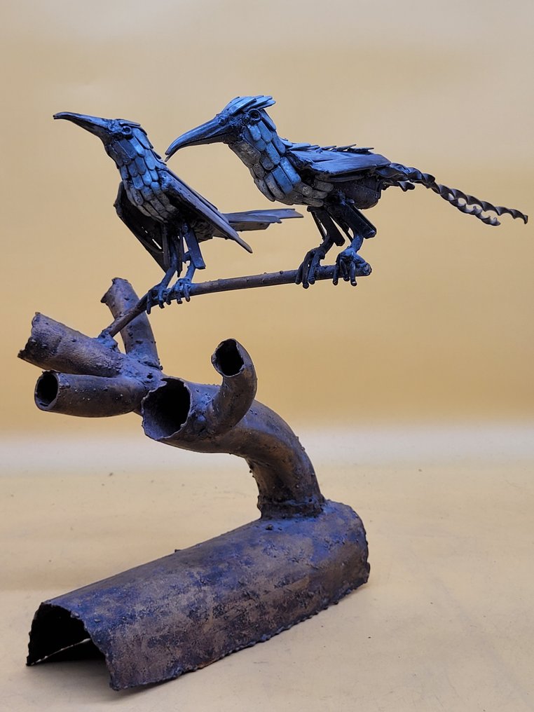 雕塑, Metallskulptur – Zwei Vögel auf Ast – Handgeschmiedetes Objekt aus Eisen - 26 cm - 金属 #1.0