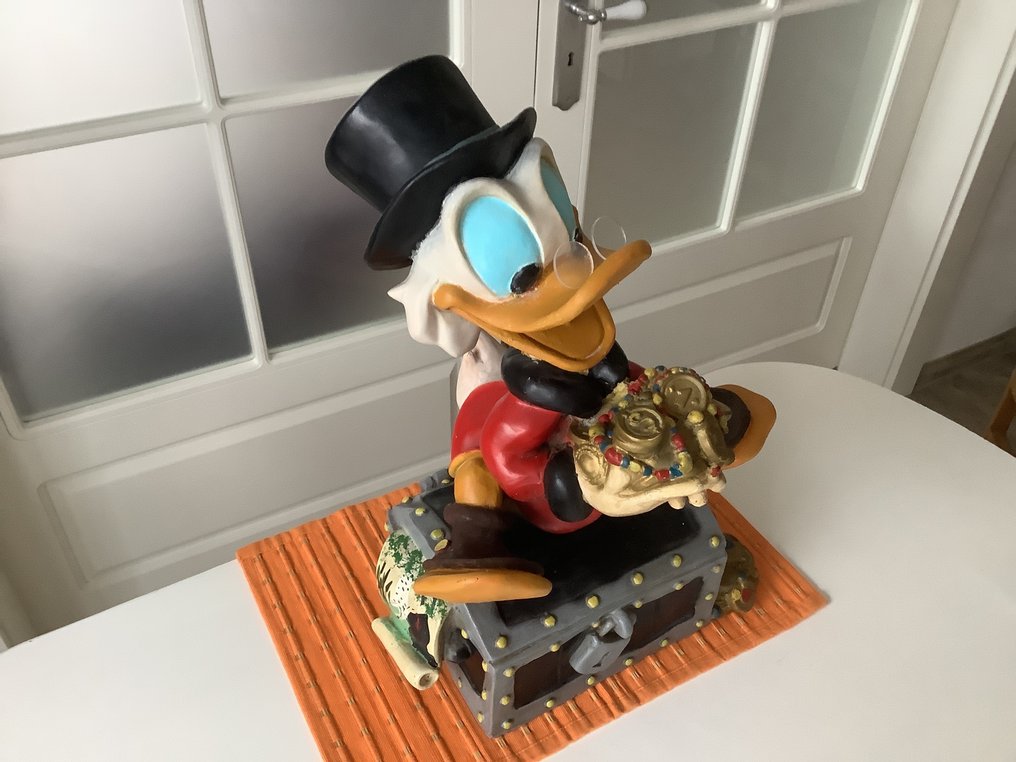 Uncle Scrooge and Treasure Chest (No Reserve) - 1 Figure - 1990 #1.0