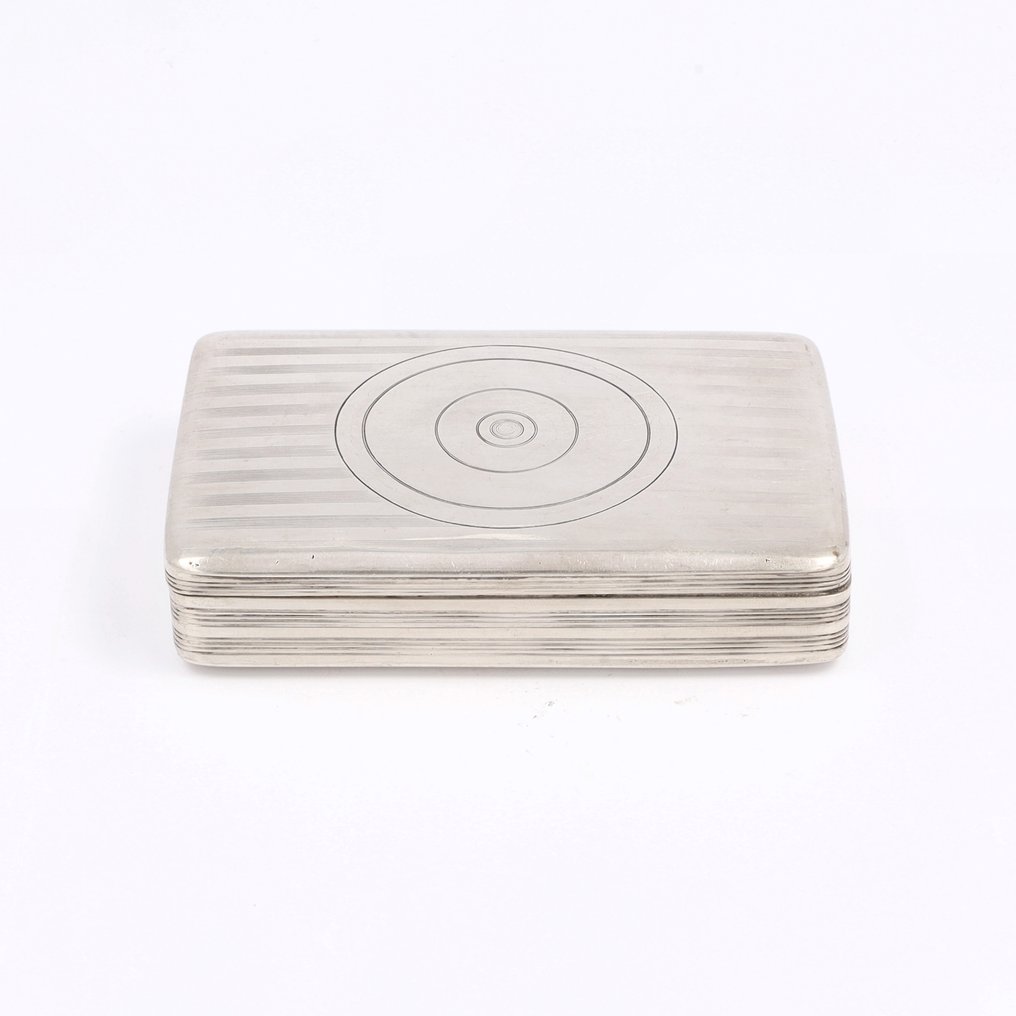 Willem van Vlierden (1818) - Empire model - Contenitore per tabacco - .833 argento #1.0