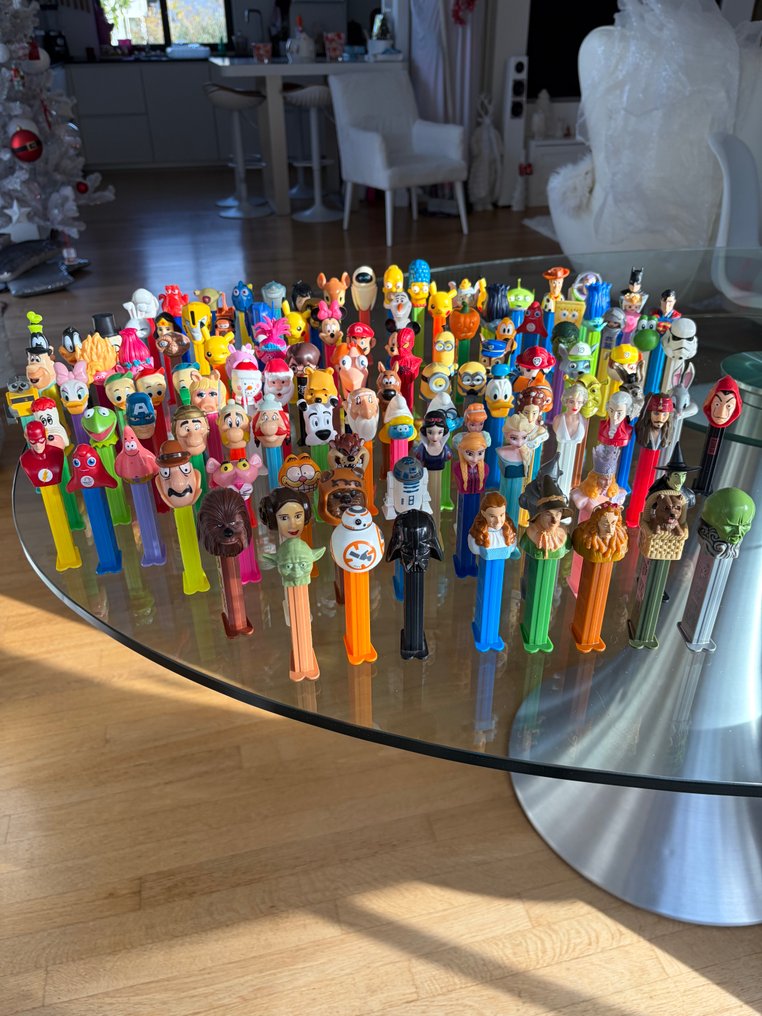 Themed collection - Collection of 113 PEZ #1.0