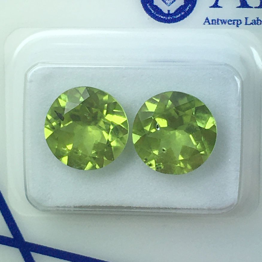 χωρίς τιμή ασφαλείας - 2 pcs Πράσινο Περίδοτο - 4.73 ct - Antwerp Laboratory for Gemstone Testing (ALGT) - Περίπου κομμένος περίδοτ #1.0